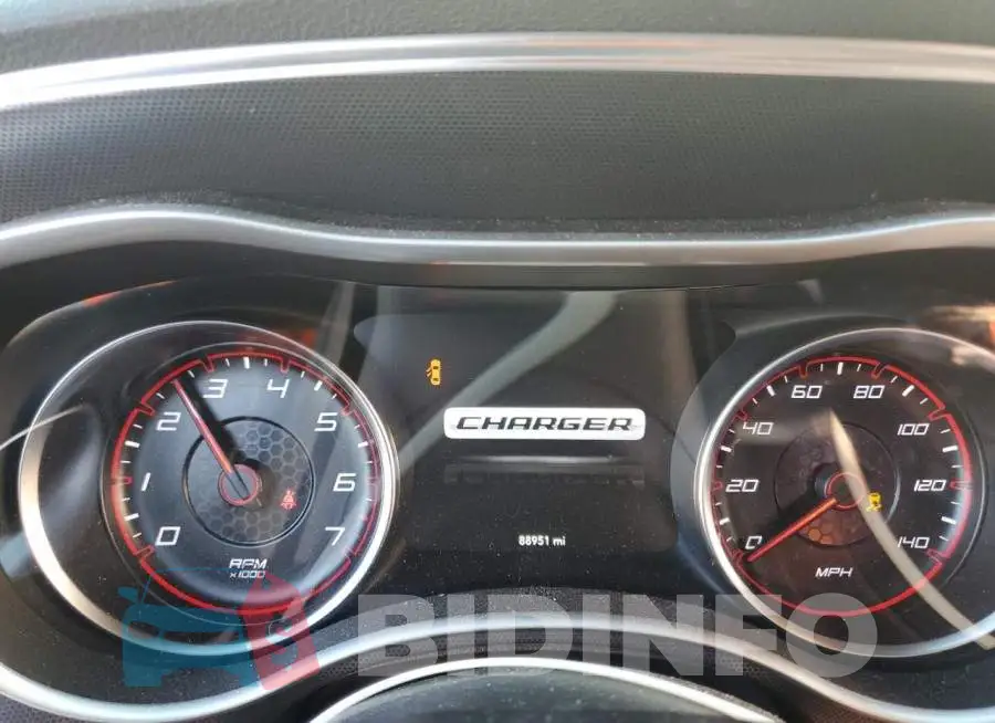 2C3CDXHG3FH863413 Photo# 9