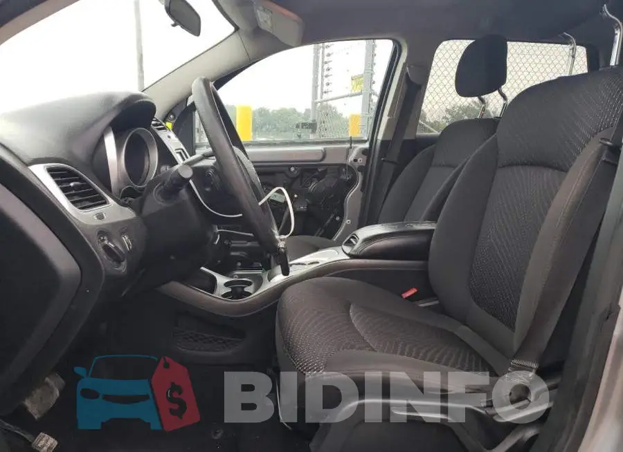 3C4PDCAB2HT568107 Photo# 7