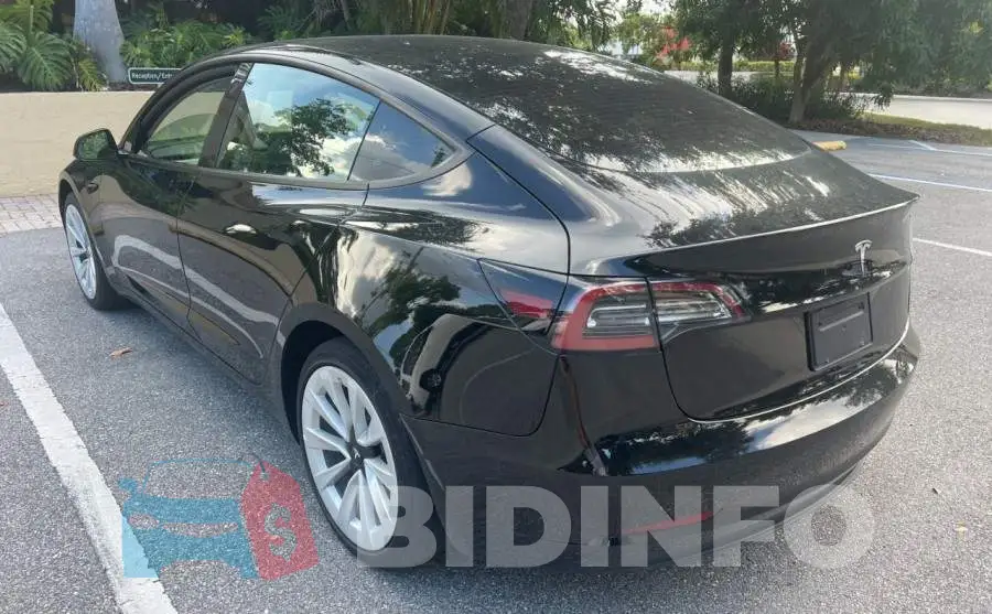 5YJ3E1EAXNF291217 Photo# 3