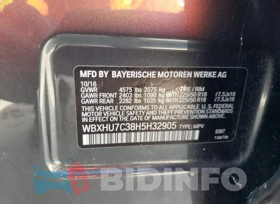 WBXHU7C38H5H32905 Photo# 12