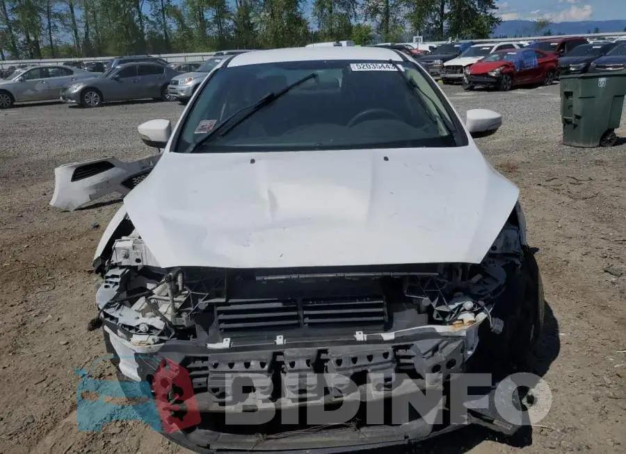 1FADP3F28FL204517 Photo# 5