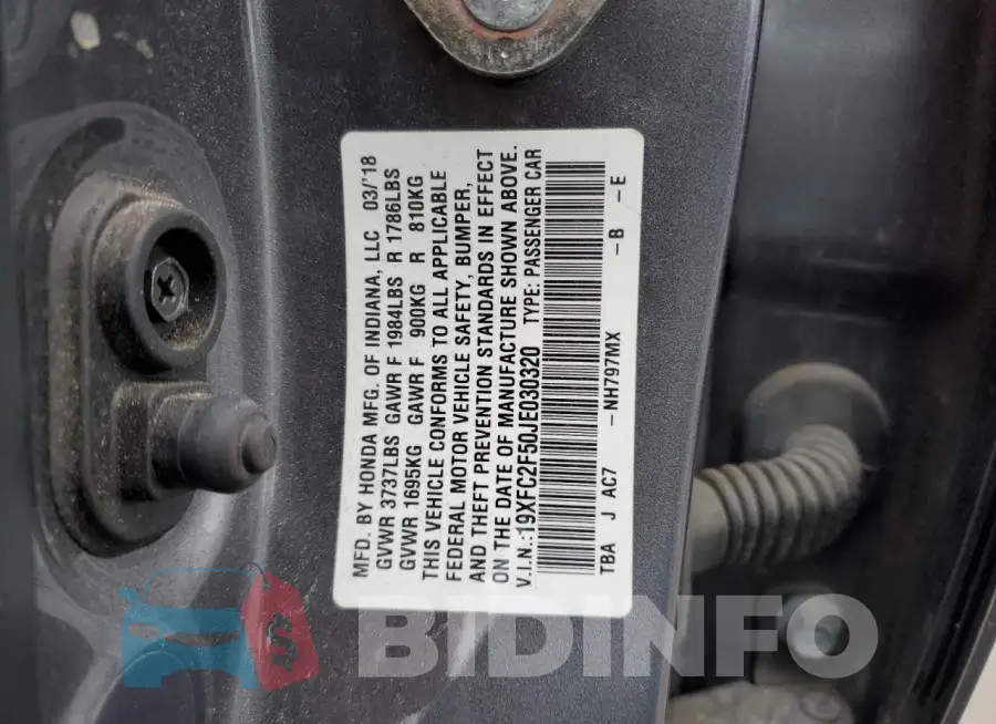 19XFC2F50JE030320 Photo# 12
