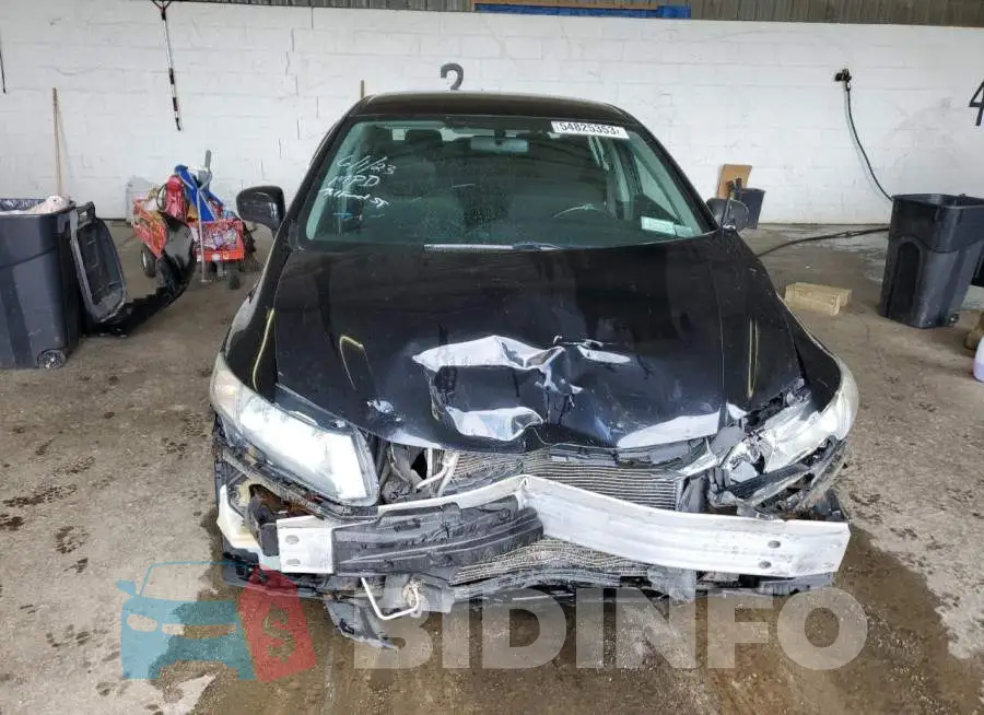 2HGFB2F50FH500135 Photo# 5