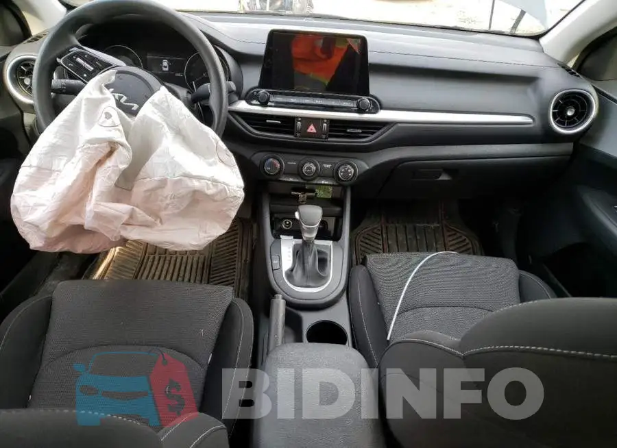 3KPF24AD3PE537539 Photo# 8