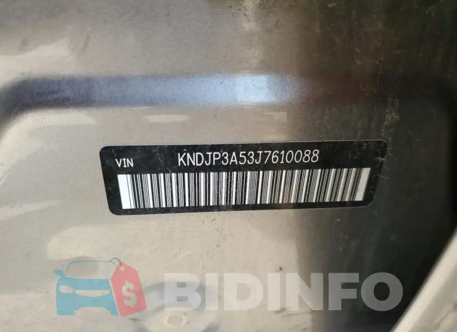 KNDJP3A53J7610088 Photo# 12