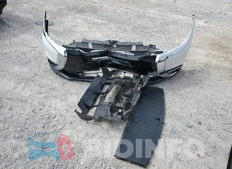 JA4AD3A36JZ045924 Photo# 12