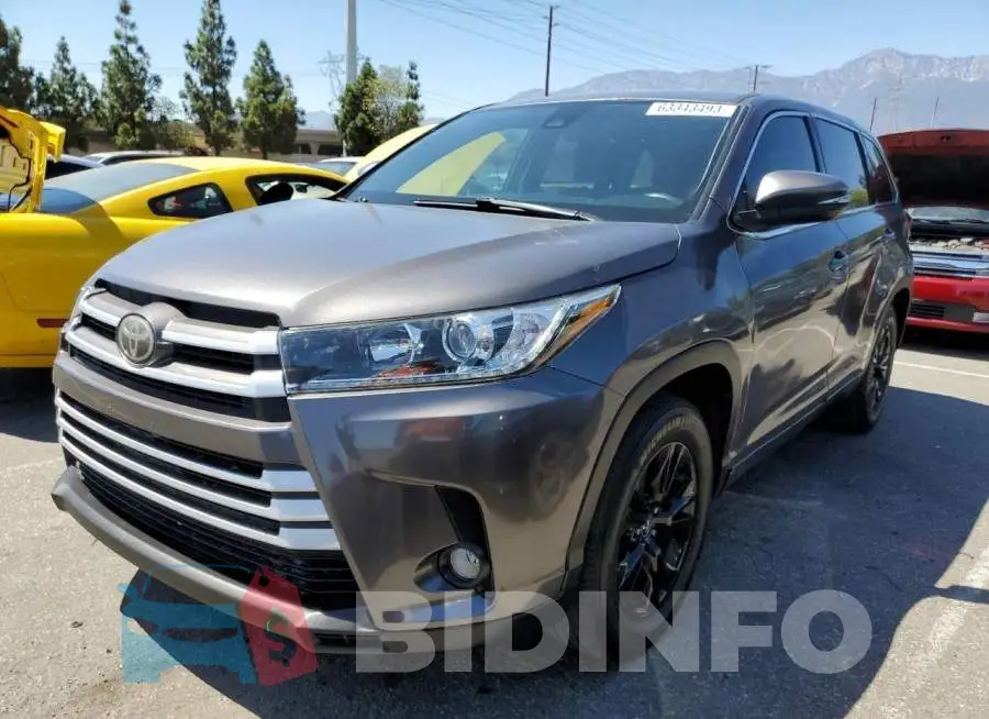 5TDZZRFH2JS277715 Photo# 1