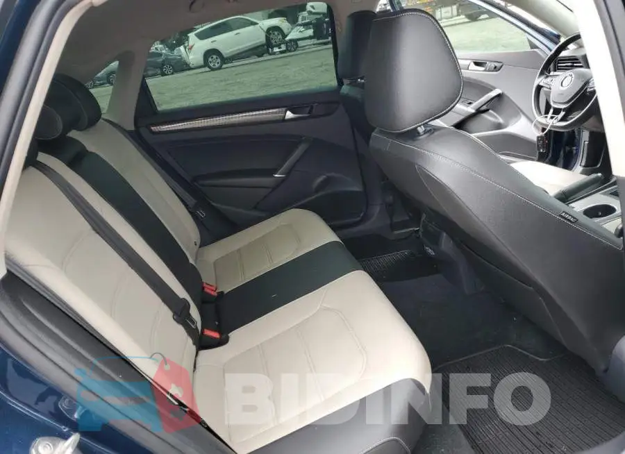 1VWMA7A32LC020198 Photo# 10