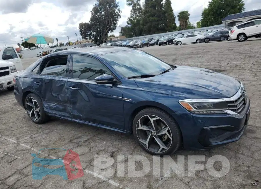 1VWMA7A32LC020198 Photo# 4