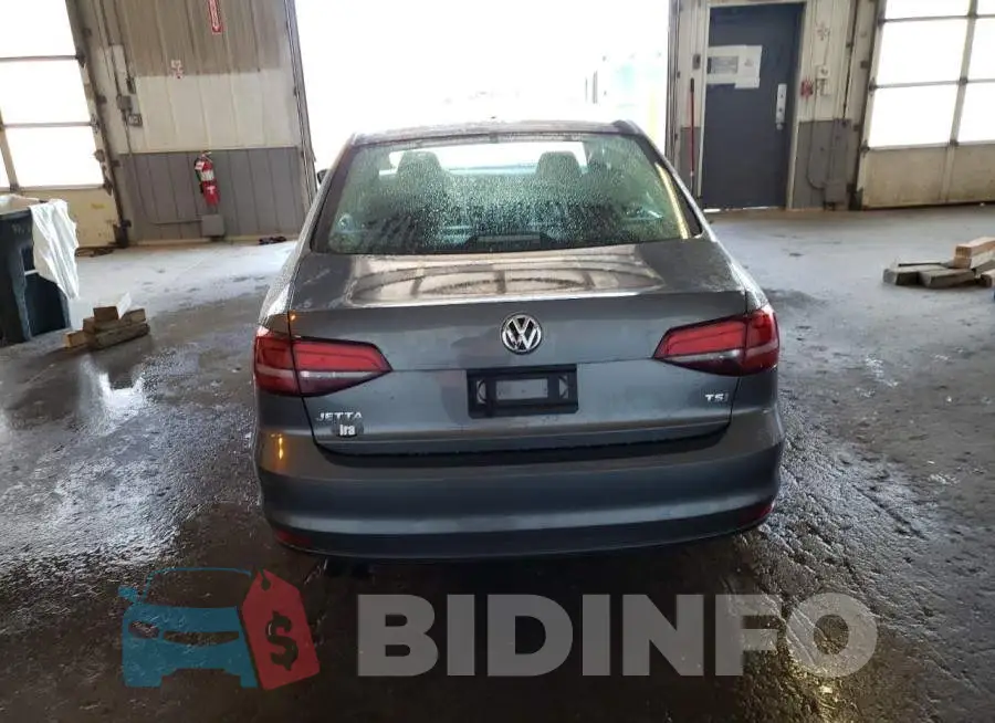 3VW167AJ4HM333844 Photo# 6
