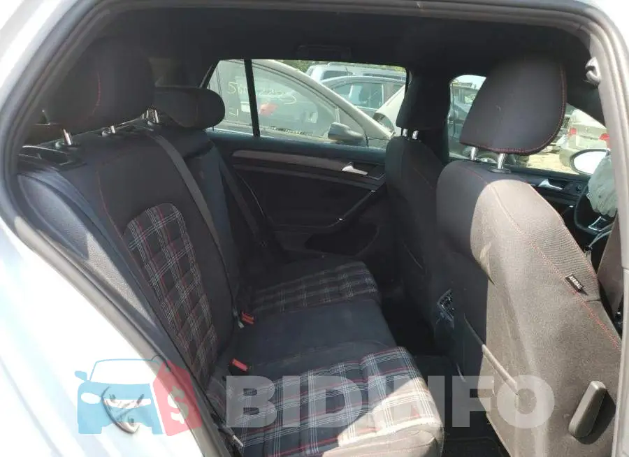 3VW6T7AU7LM011295 Photo# 10