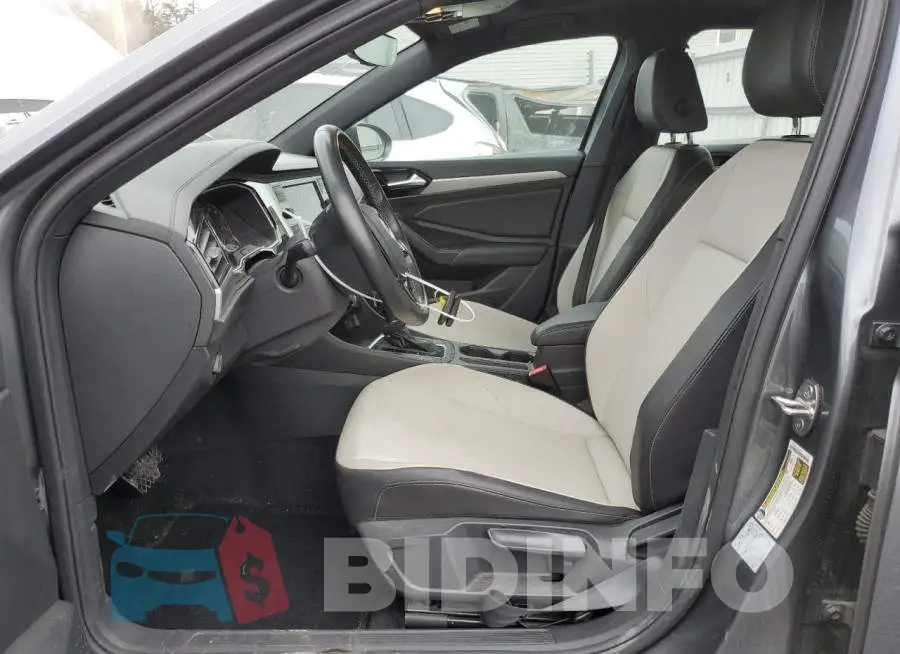 3VWCB7BU6KM268418 Photo# 7