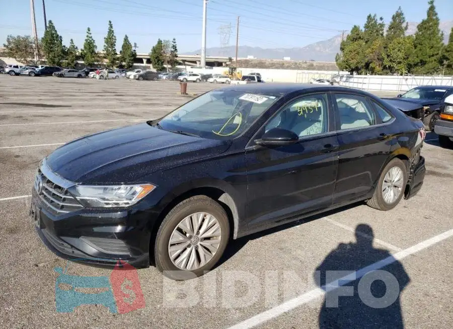 3VWCB7BU8LM077293 Photo# 1