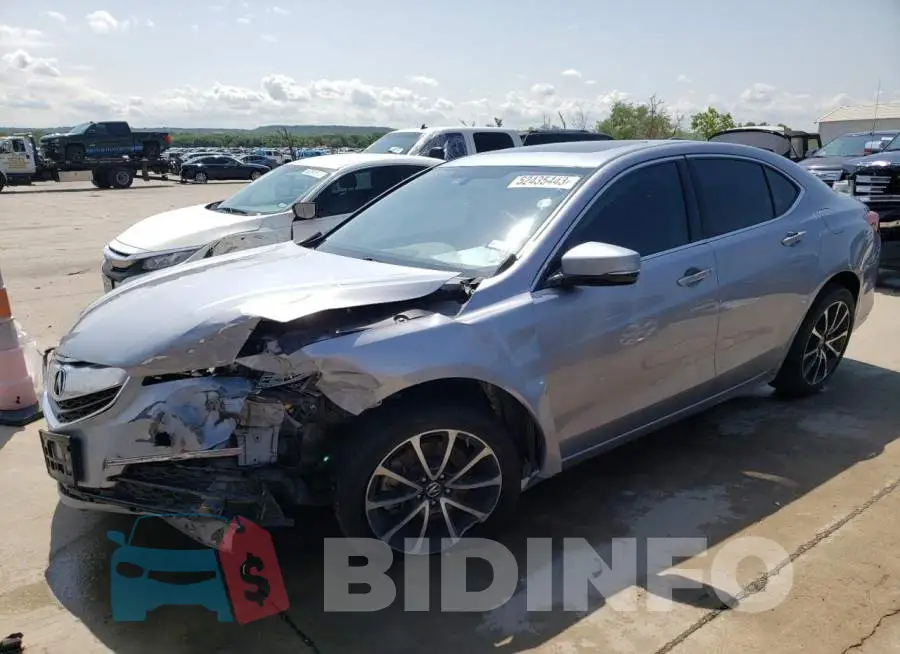 19UUB2F34FA017042 Photo# 1