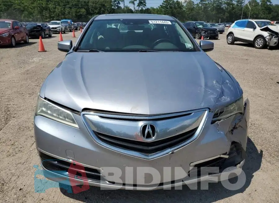 19UUB2F5XFA011649 Photo# 5