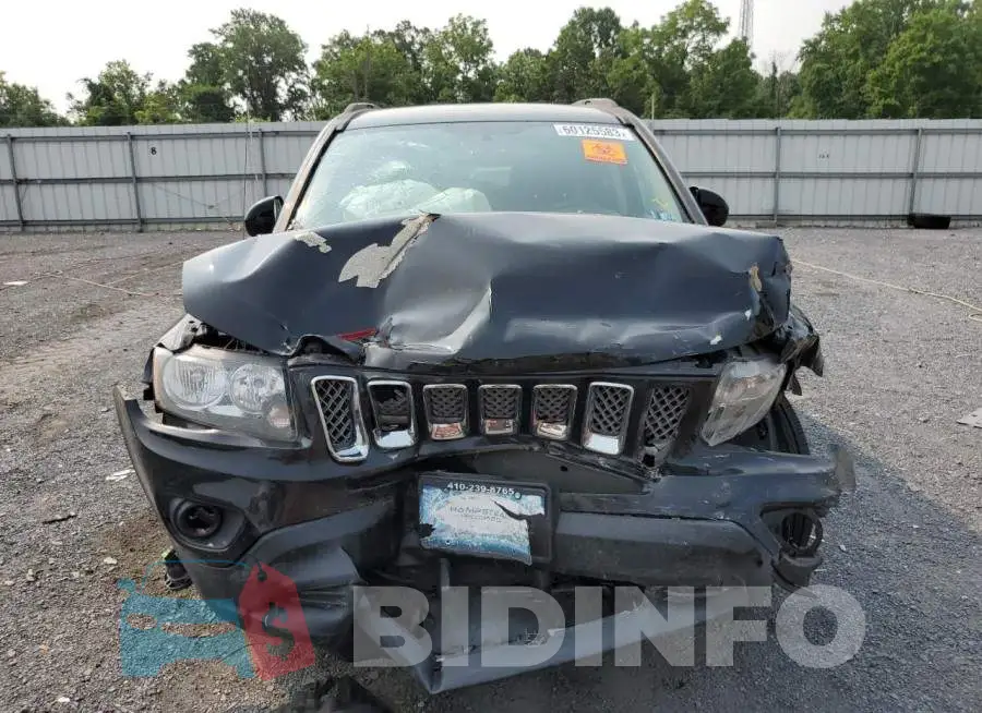 1C4NJDEB2HD175665 Photo# 5