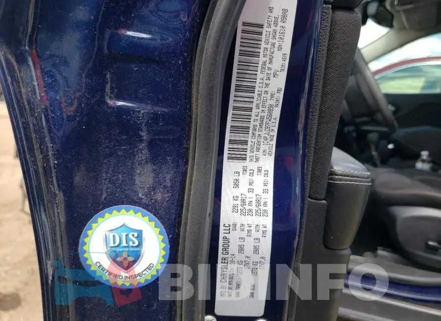 1C4PJLCB7FW560890 Photo# 14