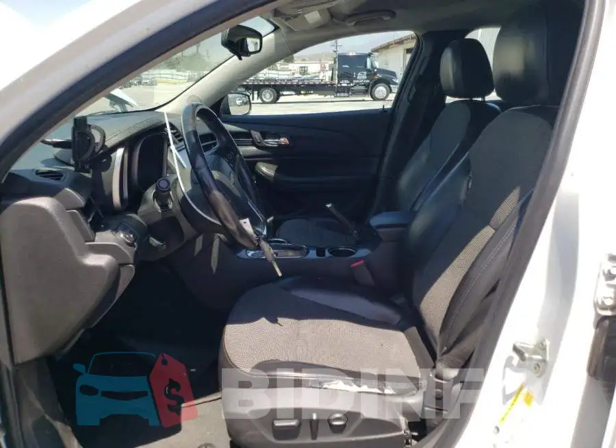 1G11D5SL9FF209992 Photo# 7