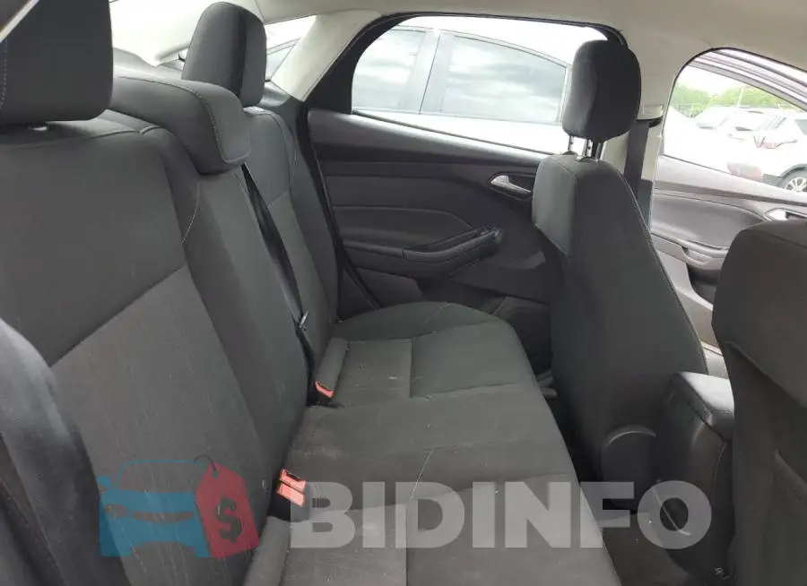 1FADP3F21JL320814 Photo# 10