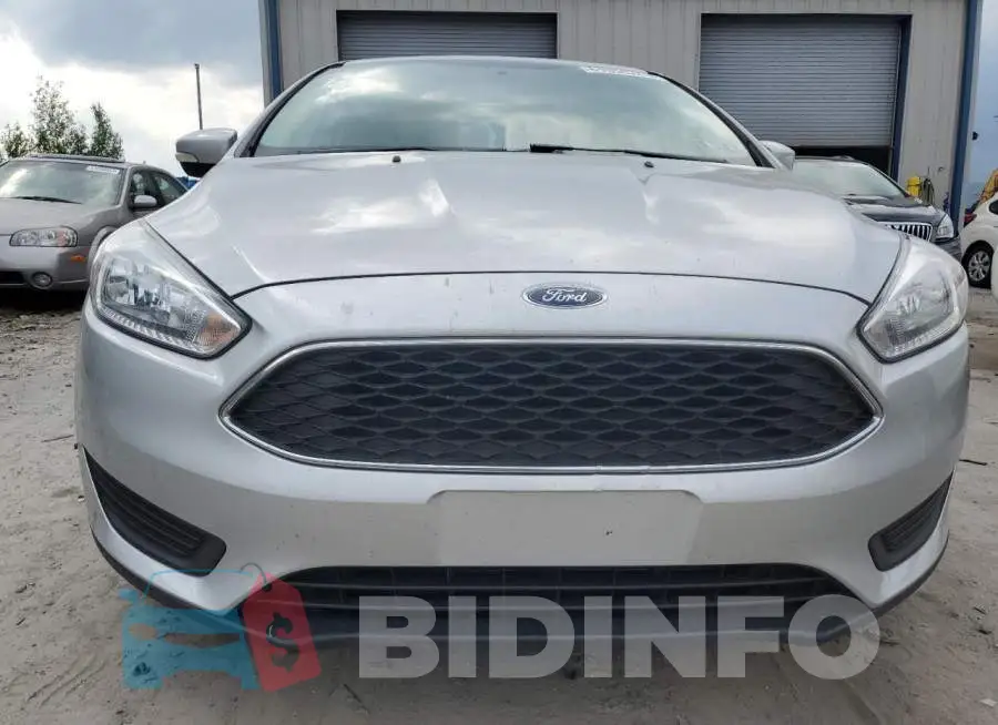 1FADP3F27JL239493 Photo# 5