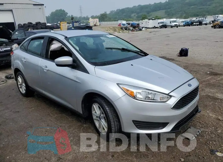 1FADP3FE5JL267285 Photo# 4