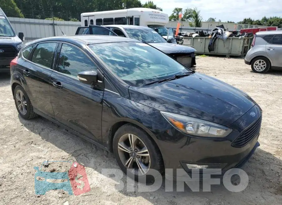 1FADP3KE1GL385879 Photo# 4