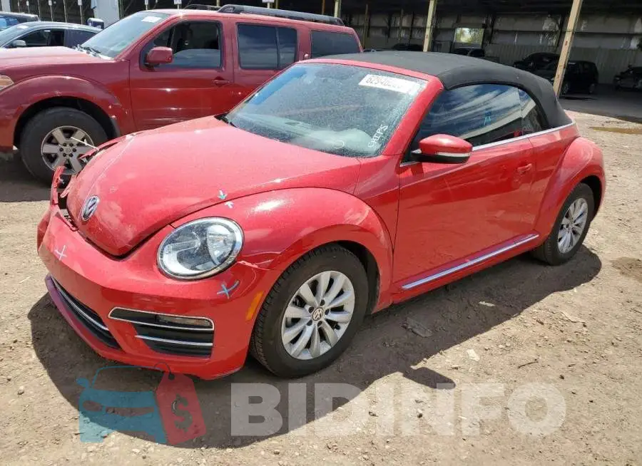 3VW5DAAT4KM511877 Photo# 1