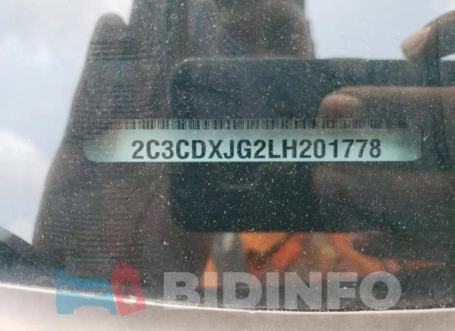 2C3CDXJG2LH201778 Photo# 12