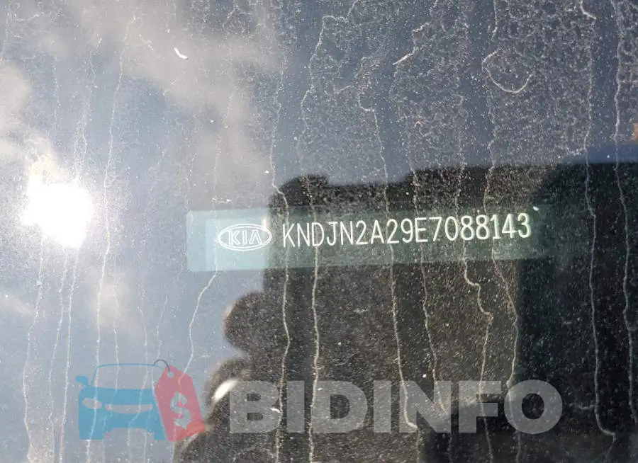 KNDJN2A29E7088143 Photo# 14