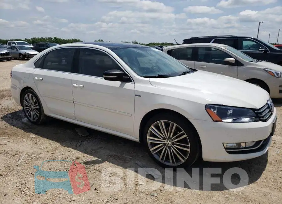 1VWBS7A3XFC060974 Photo# 4