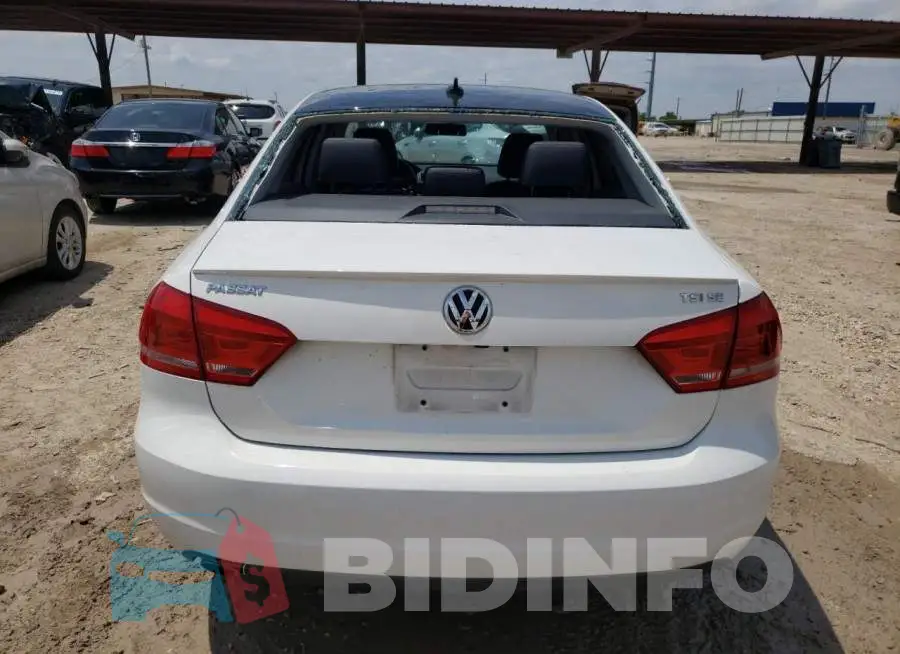 1VWBS7A3XFC060974 Photo# 6