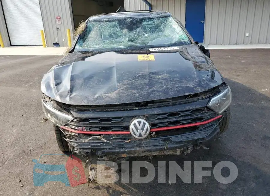 3VW6T7BU3LM041585 Photo# 5