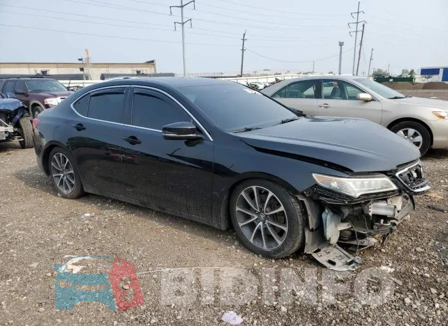 19UUB3F70GA001494 Photo# 4