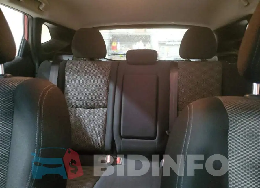 JN1BJ1CR5HW132737 Photo# 10