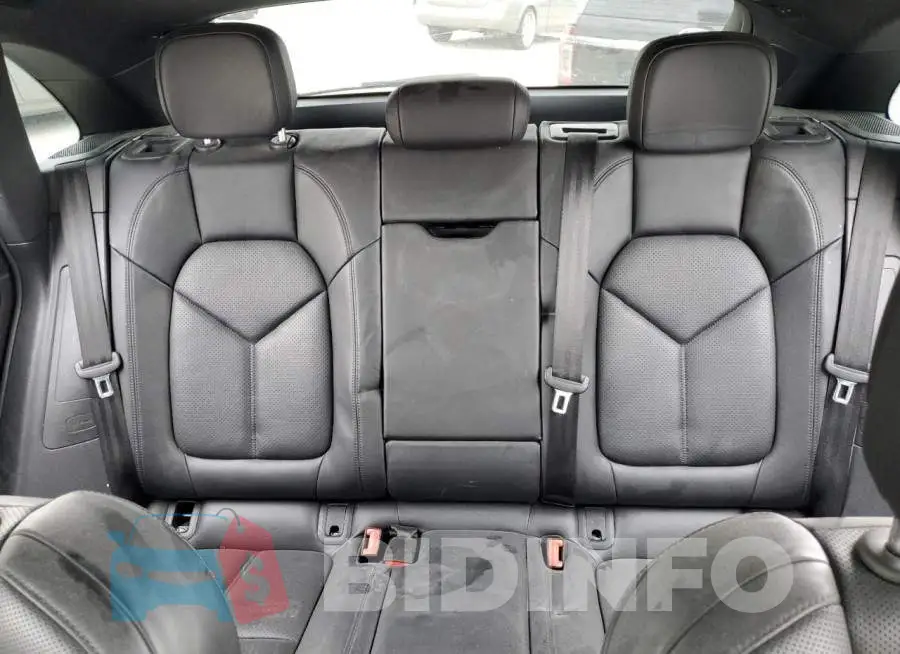 WP1AA2A52JLB14409 Photo# 10
