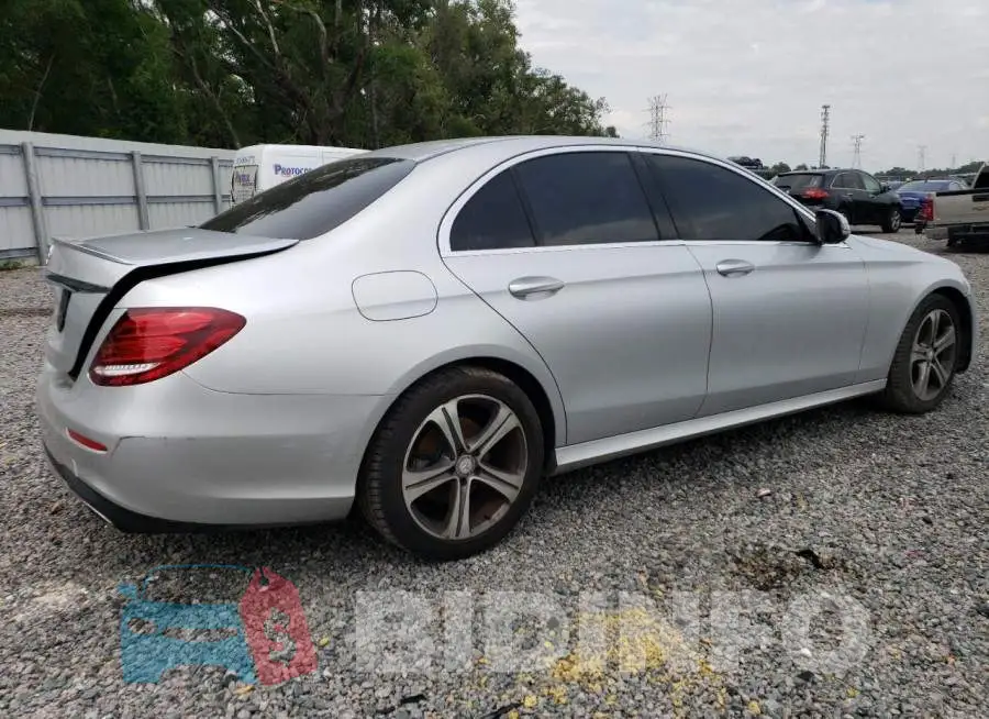 WDDZF4JB2HA102019 Photo# 3