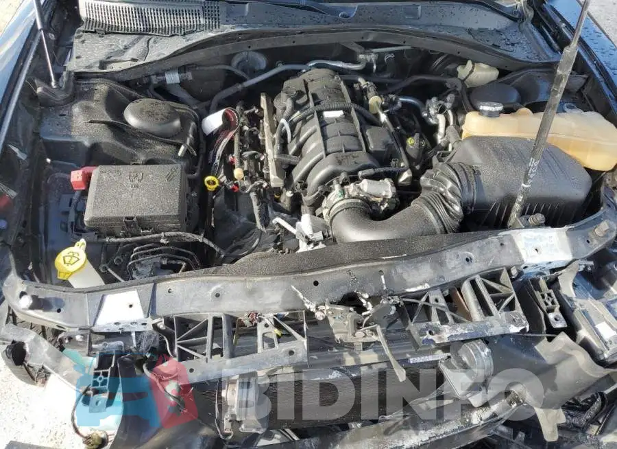 2C3CDXCT4KH597852 Photo# 11