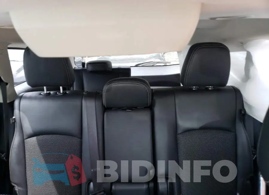 3C4PDCGB8LT272556 Photo# 10