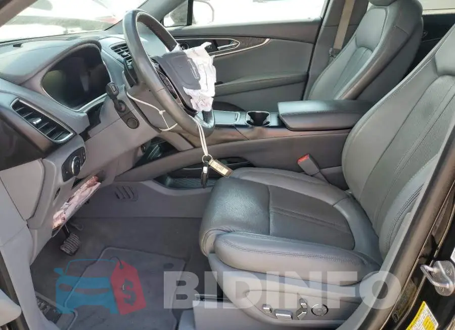 2LMPJ6LP3KBL39702 Photo# 7