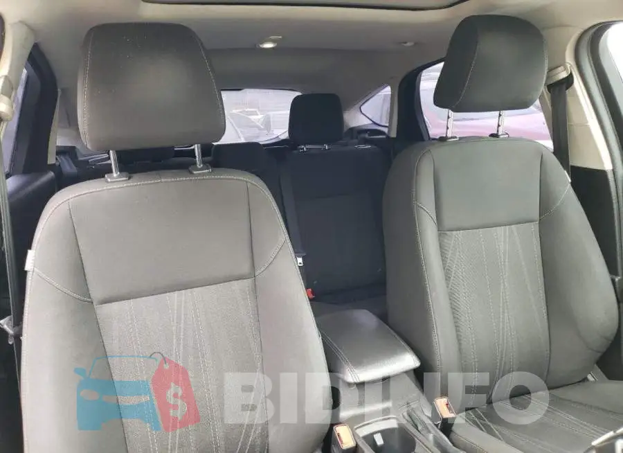 1FADP3M22HL277422 Photo# 10