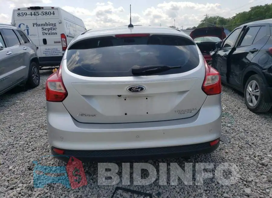 1FADP3N23EL258615 Photo# 6