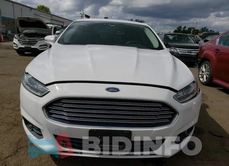 3FA6P0T91GR335817 Photo# 5