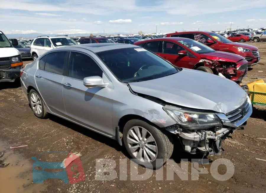 1HGCR2F80EA200133 Photo# 4