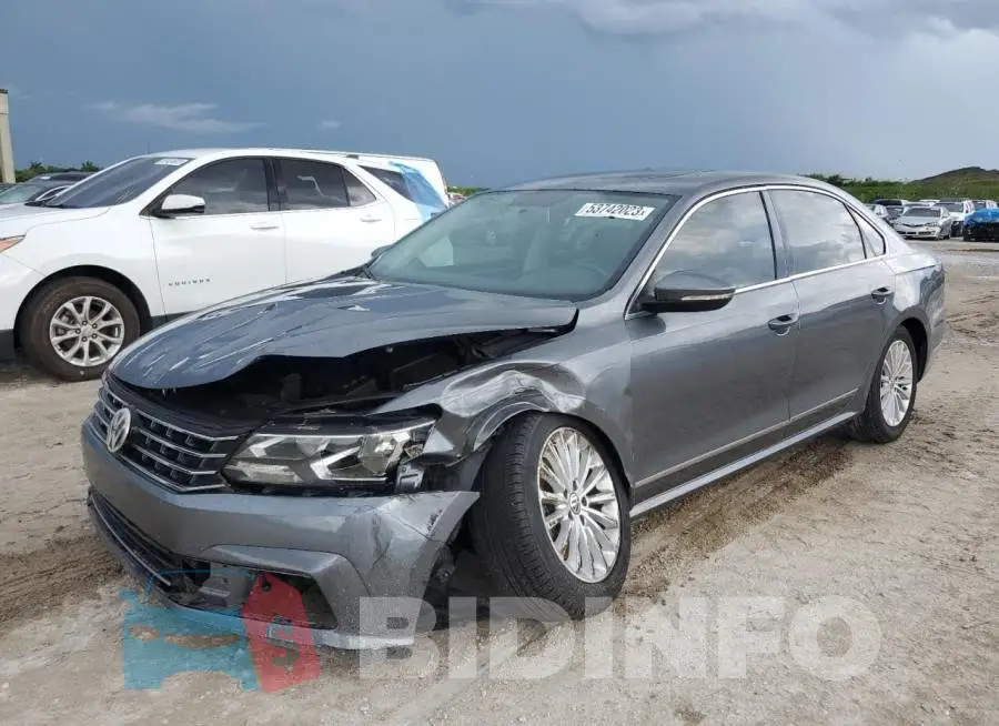 1VWBS7A35GC042464 Photo# 1