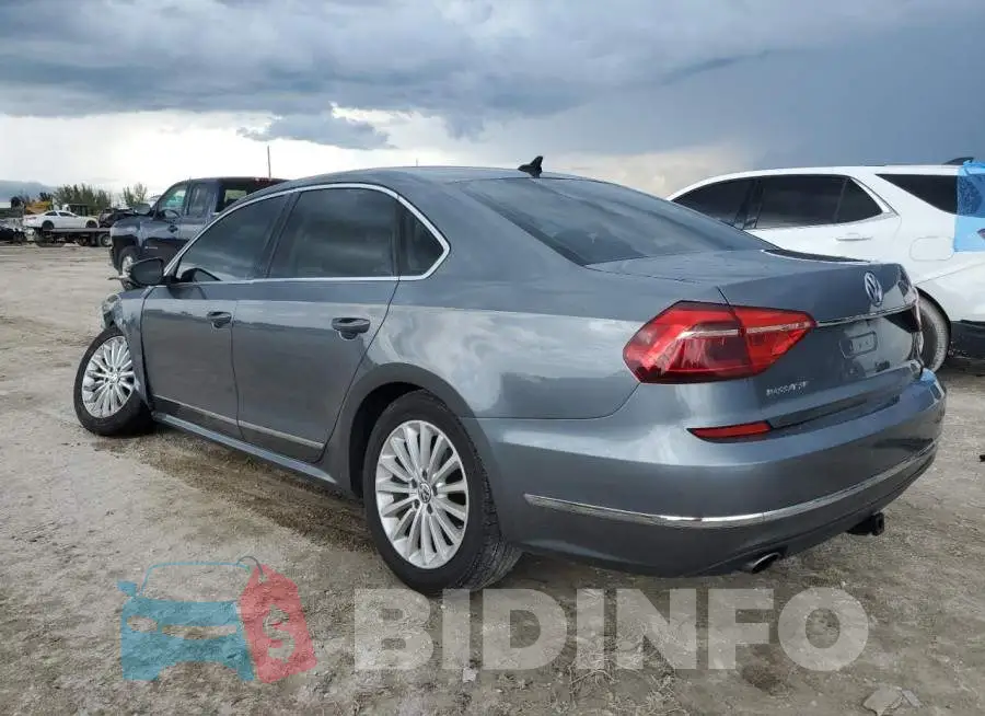 1VWBS7A35GC042464 Photo# 2
