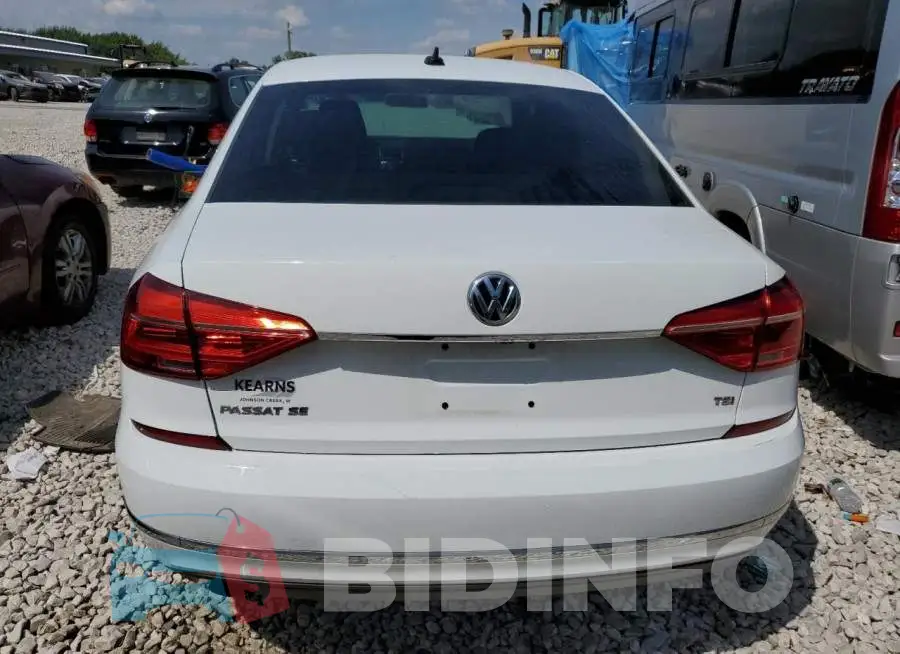 1VWBS7A37GC036312 Photo# 6