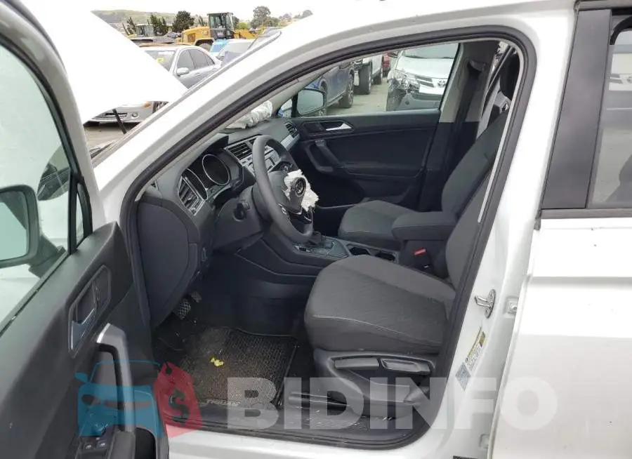 3VV1B7AXXKM181824 Photo# 7