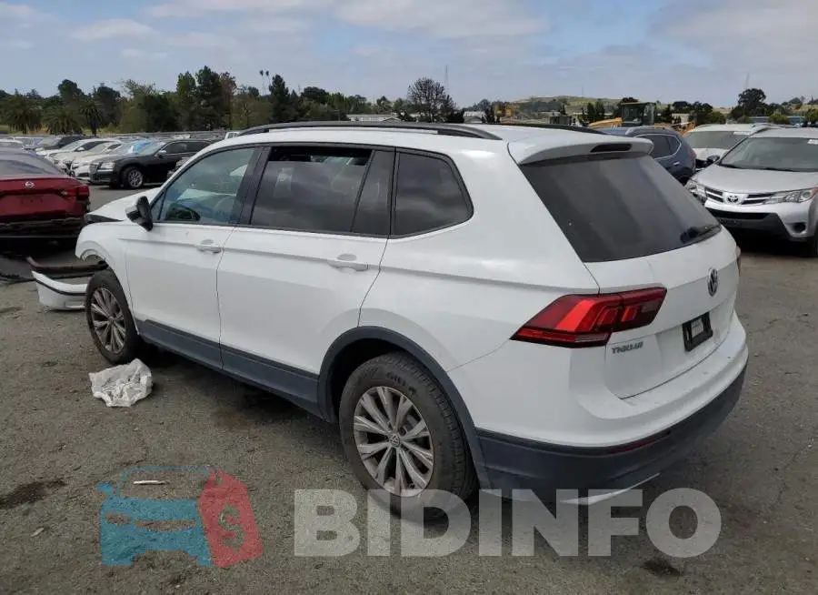3VV1B7AXXKM181824 Photo# 2