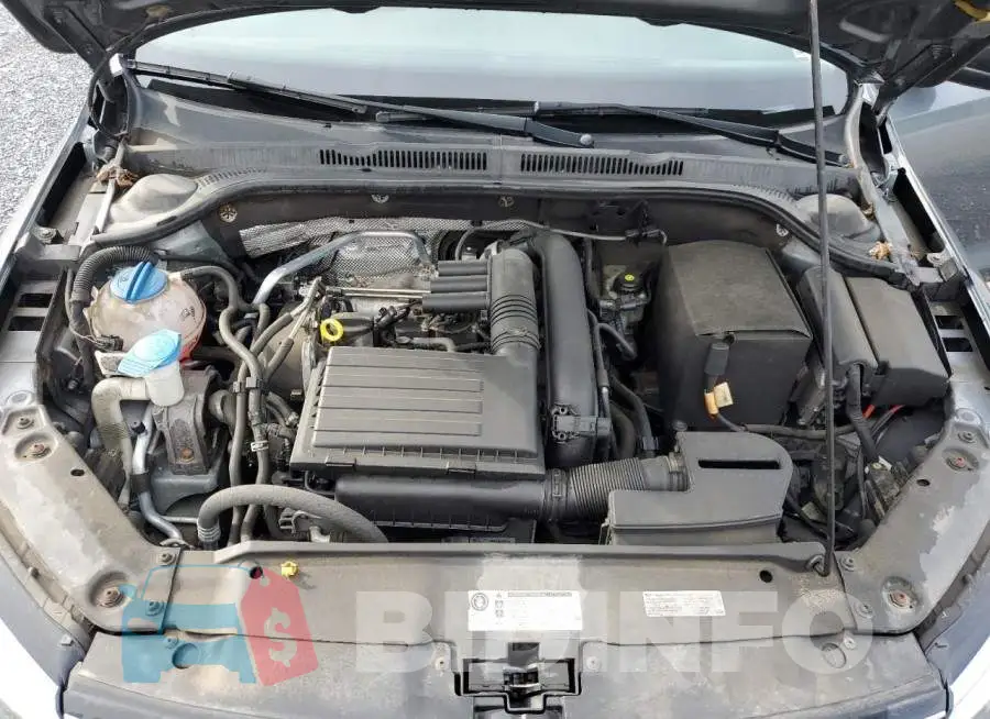 3VW167AJ7GM293452 Photo# 11