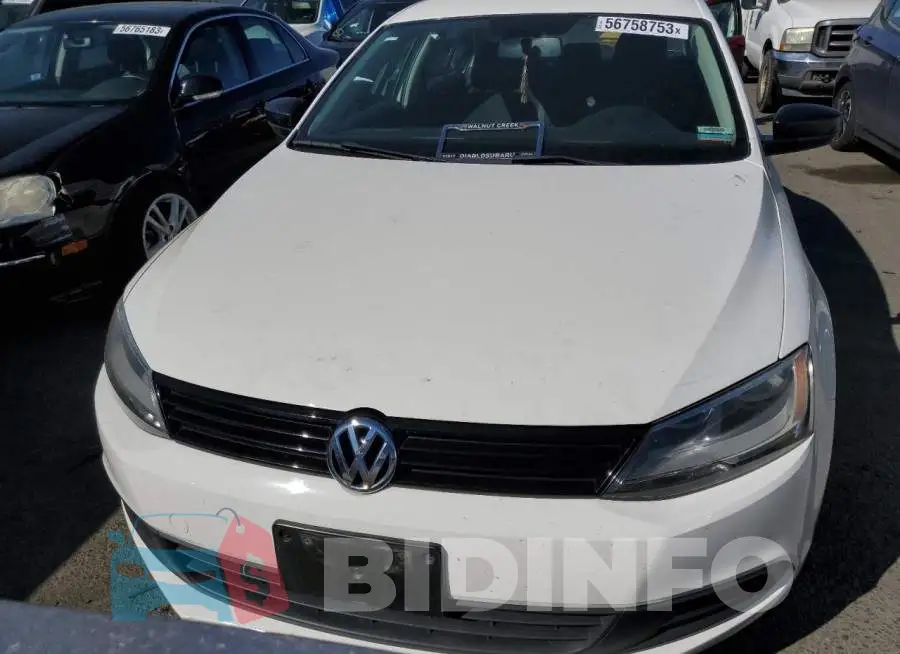 3VW2K7AJ2EM241739 Photo# 5